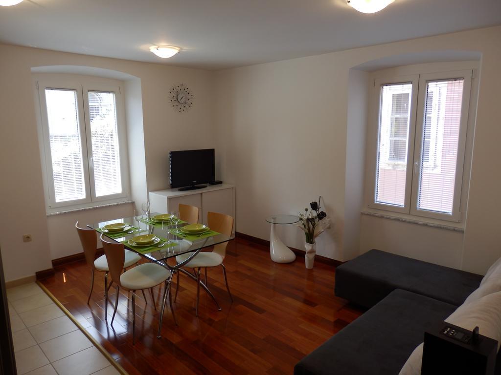 Apartment Pula Center Экстерьер фото