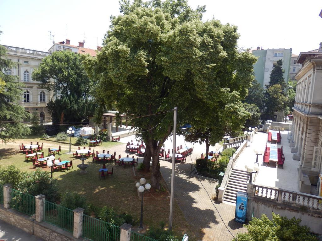 Apartment Pula Center Экстерьер фото