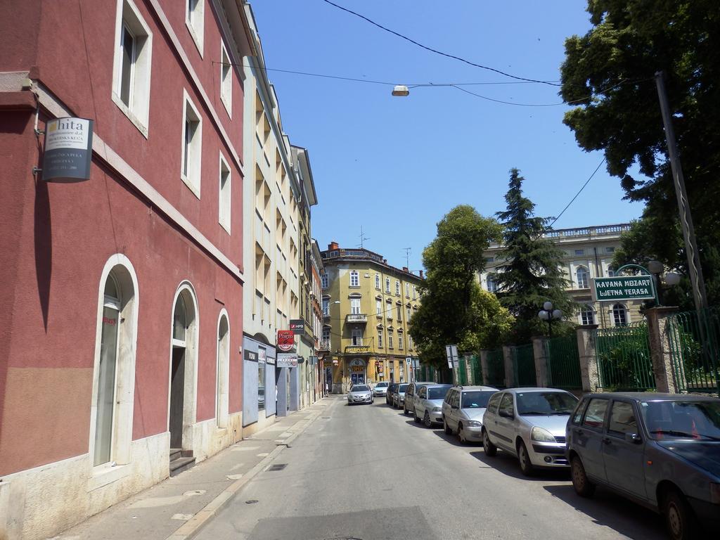 Apartment Pula Center Экстерьер фото